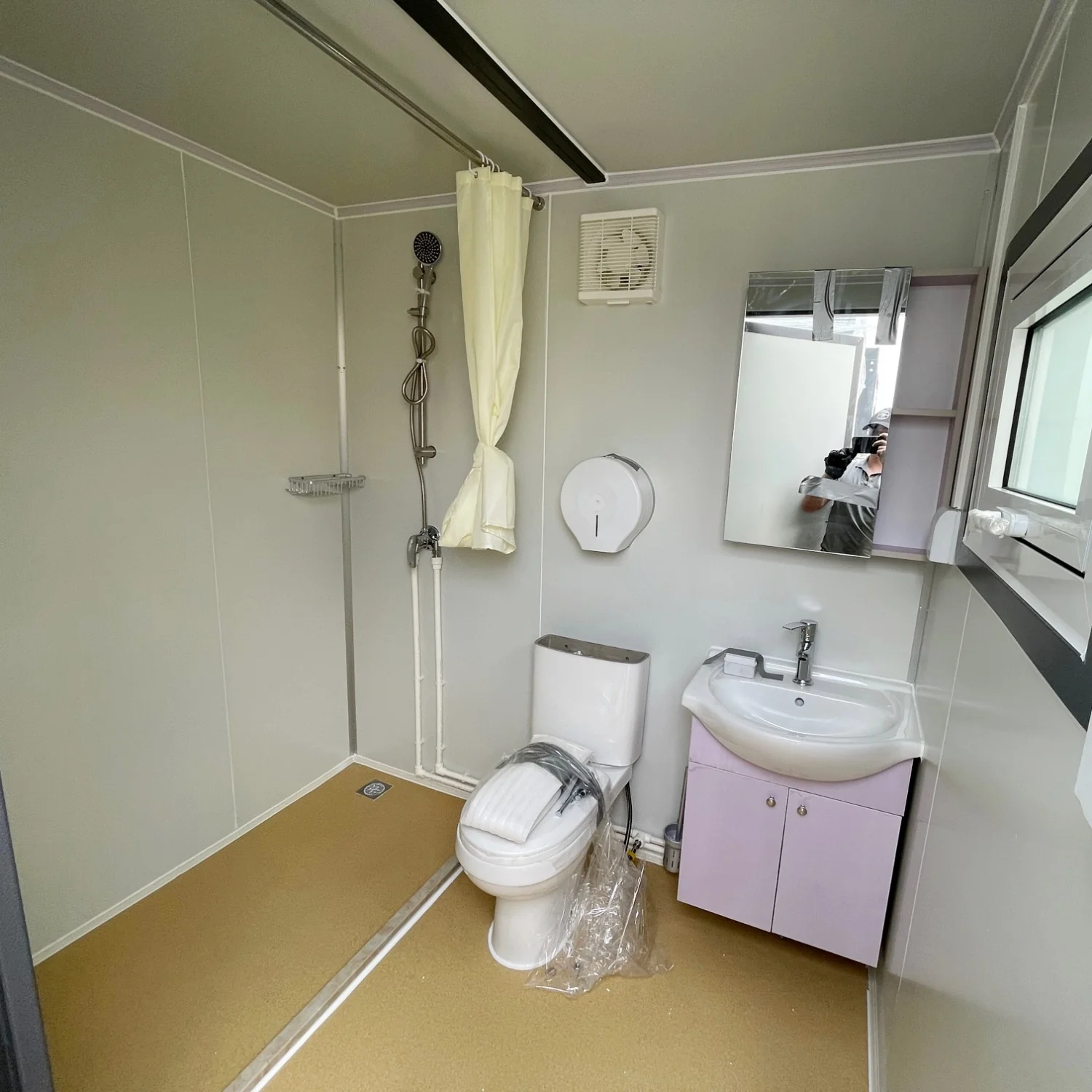 Portable Toilet with Shower Curtain Style - Image 14