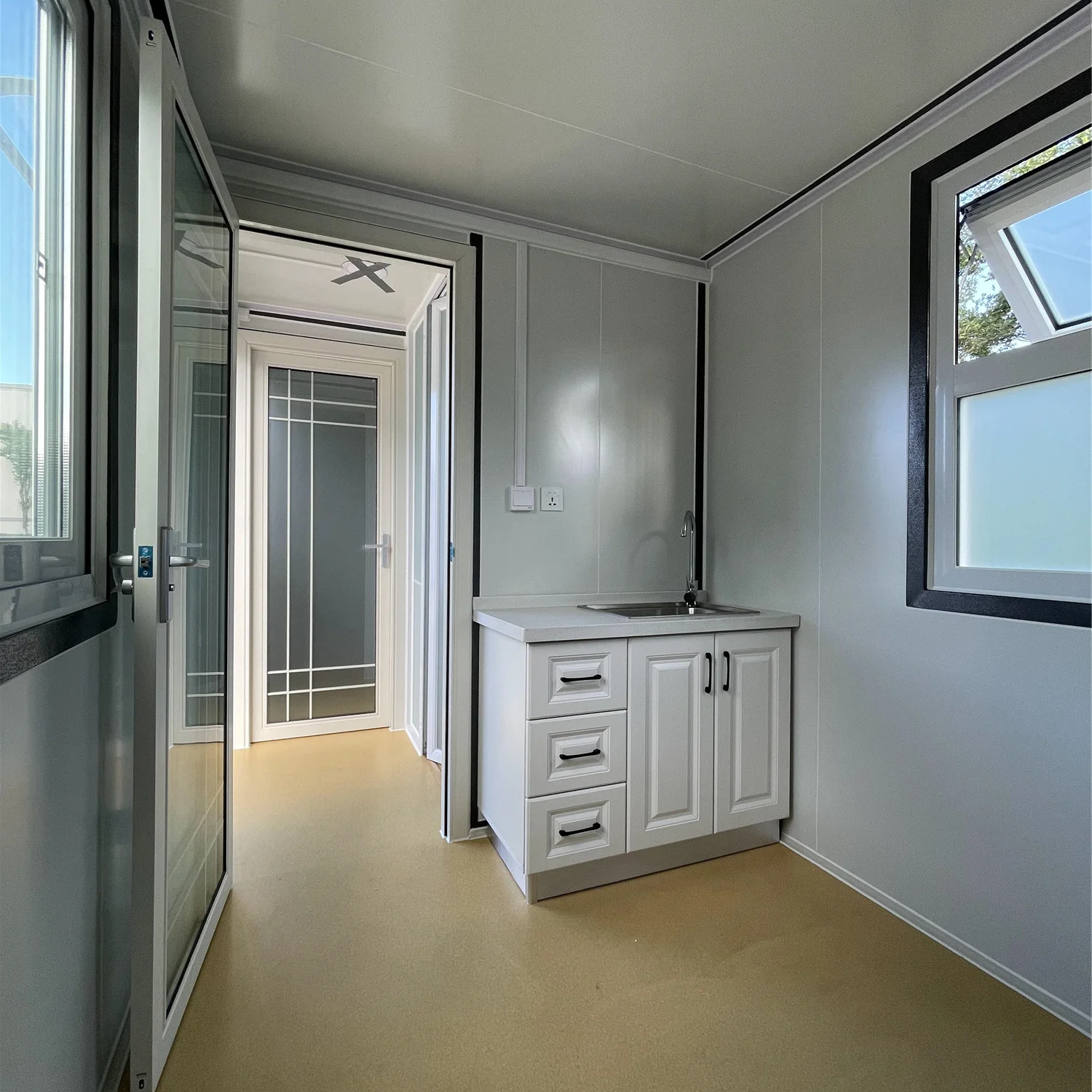 Modern Portable Office 7ft x 20ft with Bedroom - Image 7