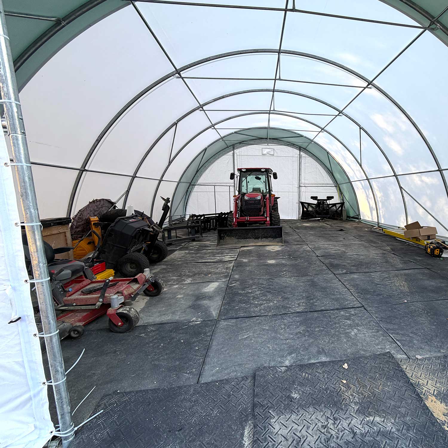 W30'xL40'xH15' Single Truss Arch Storage Shelter - Image 22