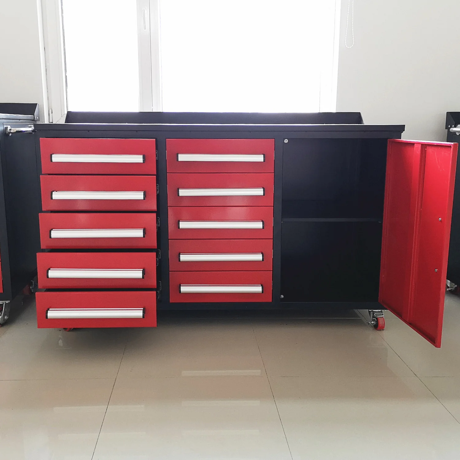 5.5ft Heavy Duty Mobile Workbench with Cabinet & 10 Drawers - Image 6